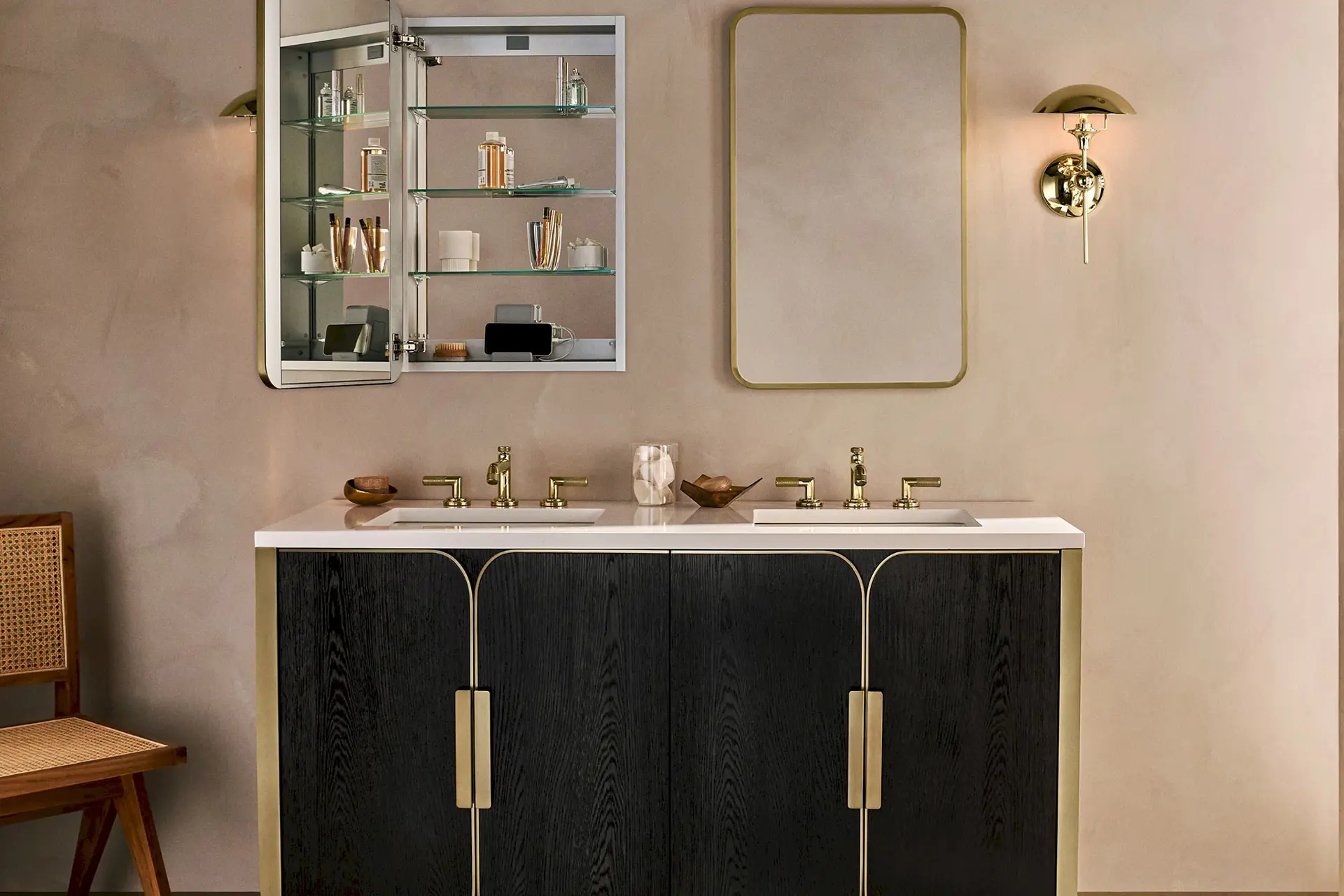 Dapper In The Details